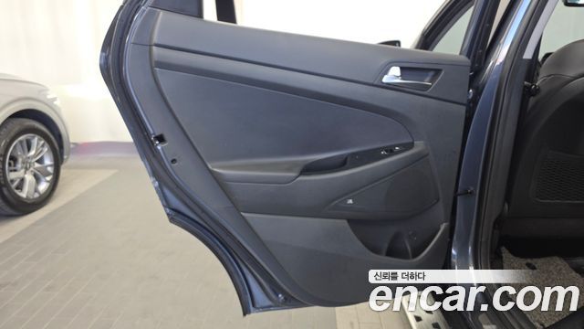 Hyundai Tucson Gasoline 1.6 turbo 2WD Premium 2019 — фото 25