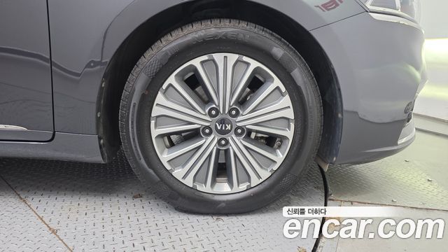 Kia K7 Hybrid Noblesse Special 2019 — фото 21