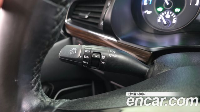 Kia K7 Hybrid Noblesse Special 2019 — фото 28