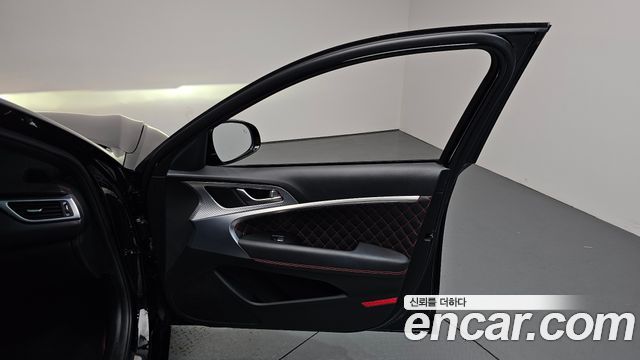 Genesis G70 Gasoline 2.0T 2WD 2022 — фото 24