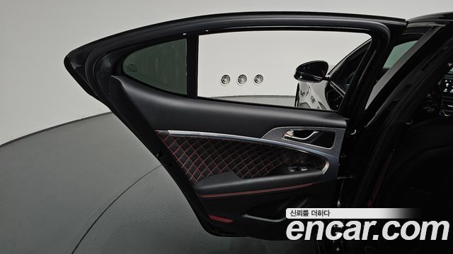 Genesis G70 Gasoline 2.0T 2WD 2022 — фото 25