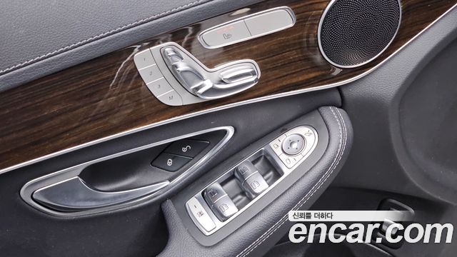 Mercedes-Benz C-Class (W205) C200 4MATIC Exclusive 2018 — фото 34