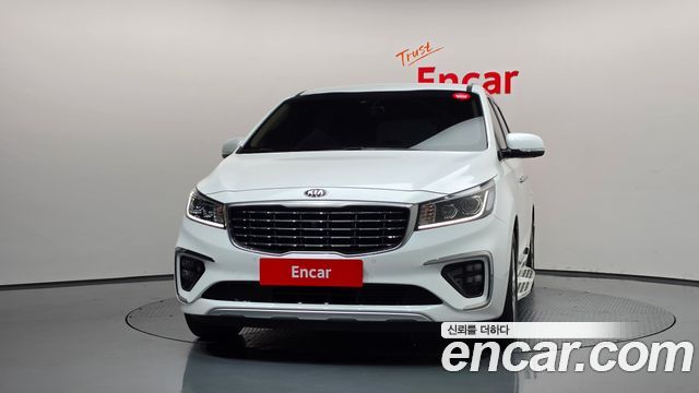 Kia Carnival 9-Seater Noblesse Special 2019 — фото 3
