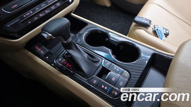 Kia Carnival 9-Seater Noblesse Special 2019 — фото 9