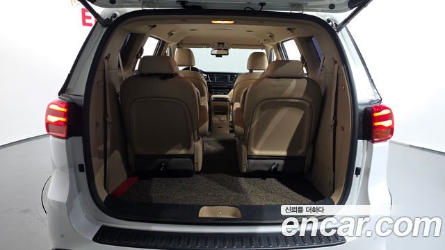 Kia Carnival 9-Seater Noblesse Special 2019 — фото 16