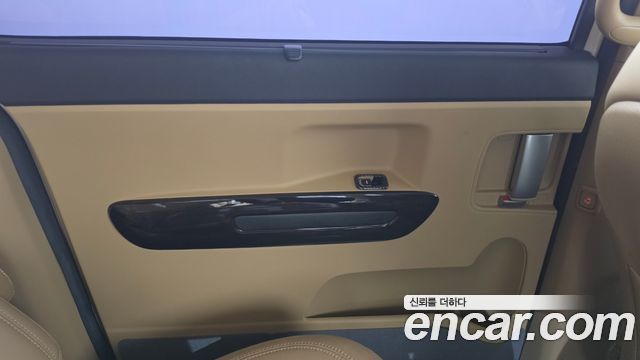 Kia Carnival 9-Seater Noblesse Special 2019 — фото 25