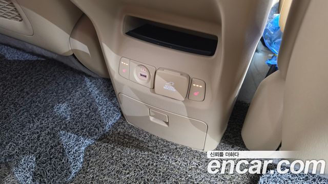 Kia Carnival 9-Seater Noblesse Special 2019 — фото 29
