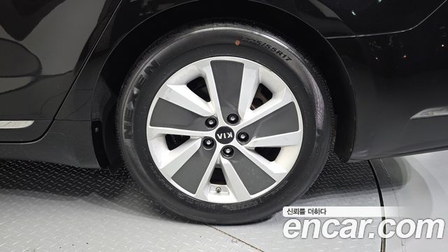 Kia K7 Hybrid Noblesse 2017 — фото 5