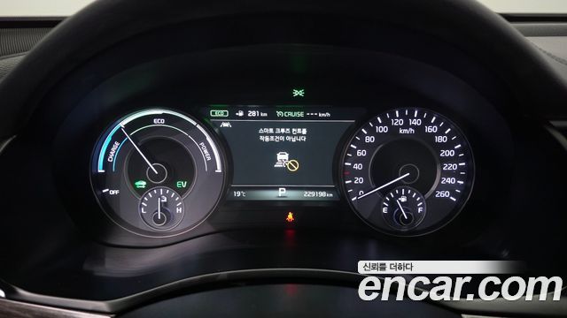 Kia K7 Hybrid Noblesse 2017 — фото 8