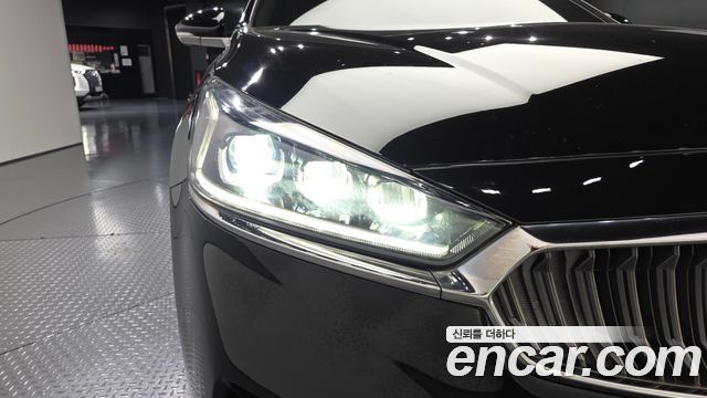 Kia K7 Hybrid Noblesse 2017 — фото 22