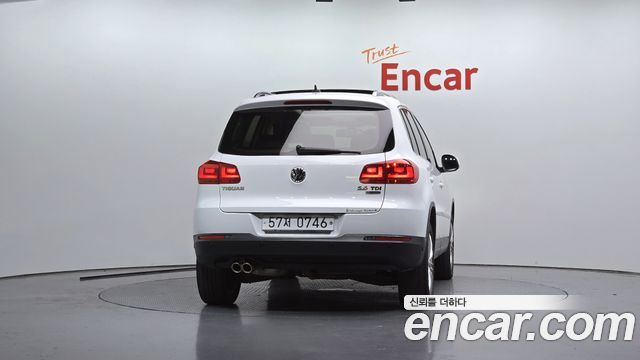 Volkswagen Tiguan 2.0 TDI  Premium 5N 2016 — фото 4