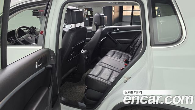 Volkswagen Tiguan 2.0 TDI  Premium 5N 2016 — фото 11