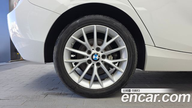 BMW 1 Series (F20) 118d Sport 5Door 2015 — фото 5