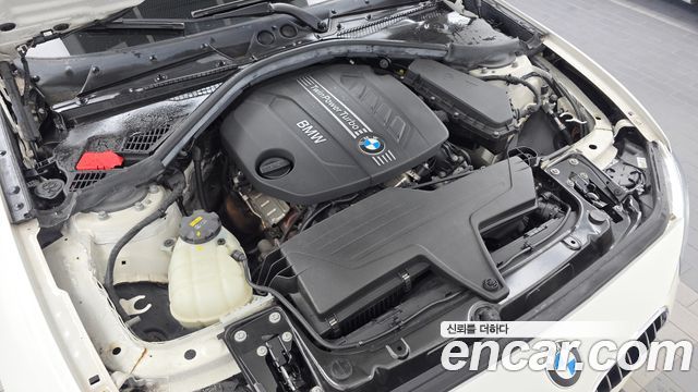 BMW 1 Series (F20) 118d Sport 5Door 2015 — фото 6