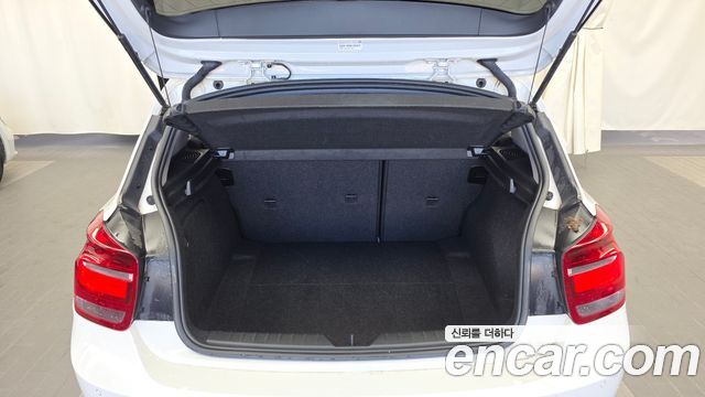 BMW 1 Series (F20) 118d Sport 5Door 2015 — фото 20