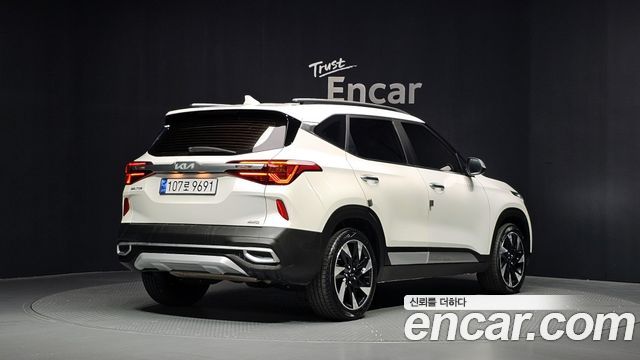 Kia Seltos Gasoline 1.6 Turbo 4WD Gravity 2022 — фото 2