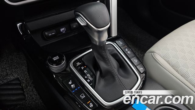 Kia Seltos Gasoline 1.6 Turbo 4WD Gravity 2022 — фото 9