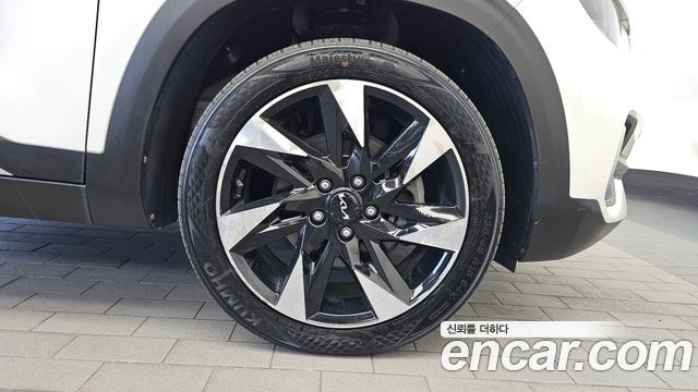 Kia Seltos Gasoline 1.6 Turbo 4WD Gravity 2022 — фото 21