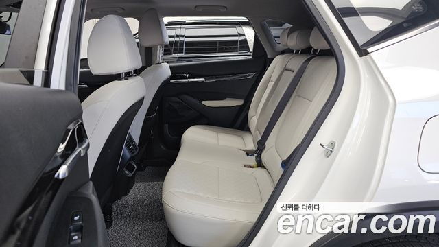 Kia Seltos Gasoline 1.6 Turbo 4WD Gravity 2022 — фото 26