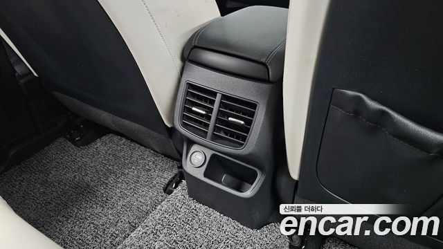 Kia Seltos Gasoline 1.6 Turbo 4WD Gravity 2022 — фото 31