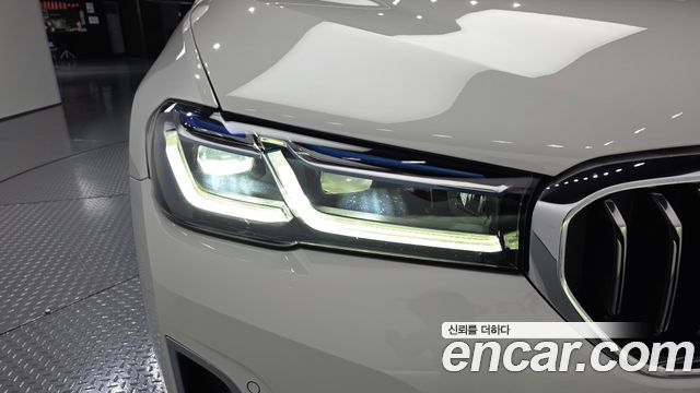 BMW 5 Series (G30) 530e Luxury 2022 — фото 28