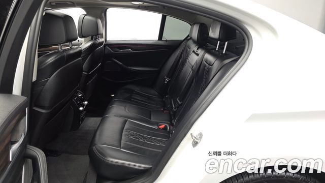 BMW 5 Series (G30) 530e Luxury 2022 — фото 32