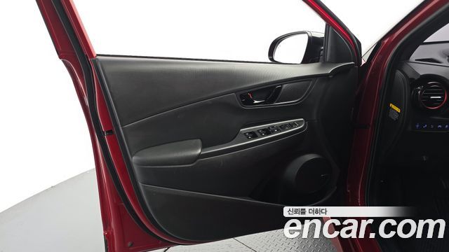 Hyundai Kona 1.6 Turbo 2WD FLUX Premium Special 2018 — фото 24