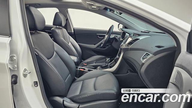 Hyundai Avante 1.6 GDi Modern Standard 2014 — фото 11