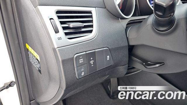 Hyundai Avante 1.6 GDi Modern Standard 2014 — фото 16