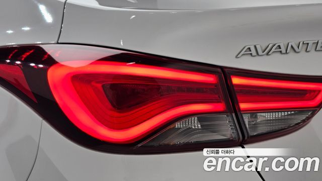 Hyundai Avante 1.6 GDi Modern Standard 2014 — фото 23