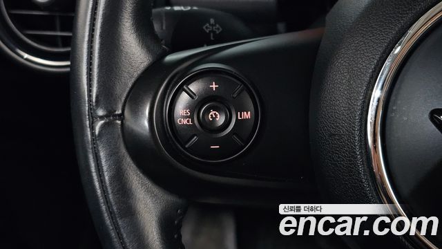 MINI Cooper 5Door Standard 3rd 2018 — фото 14
