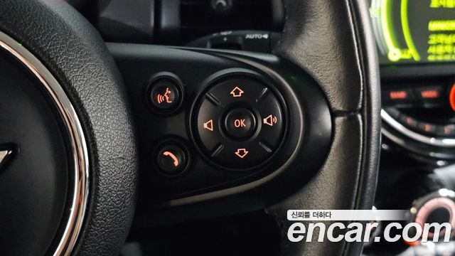 MINI Cooper 5Door Standard 3rd 2018 — фото 15
