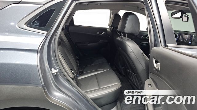 Hyundai Kona 1.6 Turbo 2WD Modern pop 2019 — фото 11