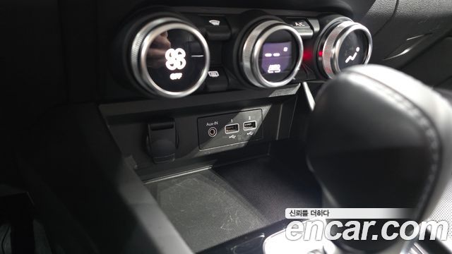 Renault Korea XM3 1.3 TCe RE Signature 2023 — фото 17