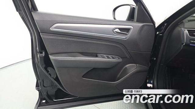Renault Korea XM3 1.3 TCe RE Signature 2023 — фото 24