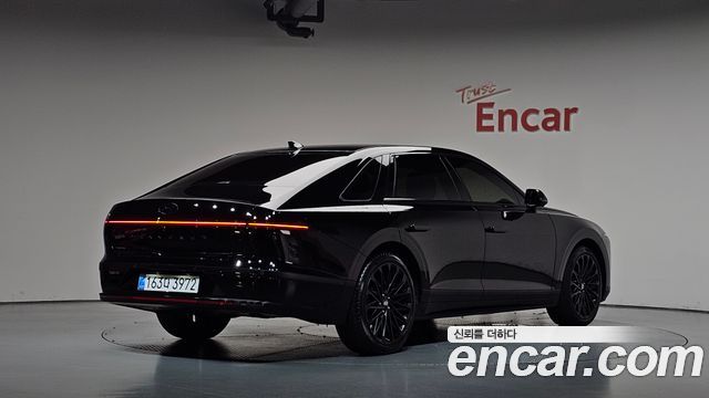 Hyundai Grandeur (GN7) 2,5 Gasoline 2WD Calligraphy 2026 — фото 2