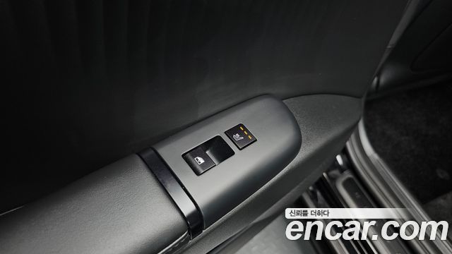 Hyundai Grandeur (GN7) 2,5 Gasoline 2WD Calligraphy 2026 — фото 19