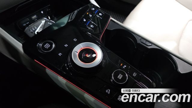 Kia Sportage Hybrid (V) Signature 2WD 2023 — фото 9