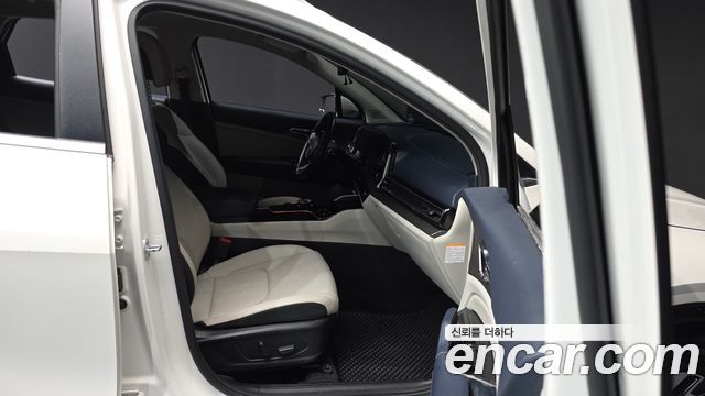 Kia Sportage Hybrid (V) Signature 2WD 2023 — фото 11