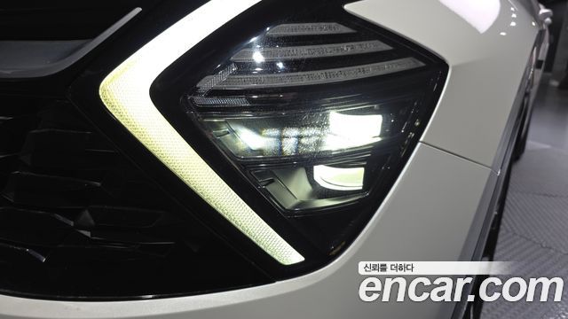 Kia Sportage Hybrid (V) Signature 2WD 2023 — фото 22