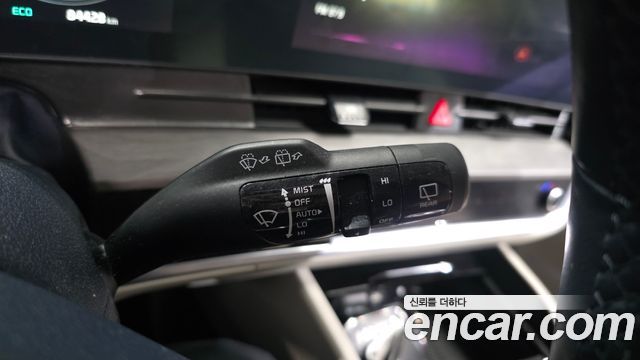 Kia Sportage Hybrid (V) Signature 2WD 2023 — фото 32