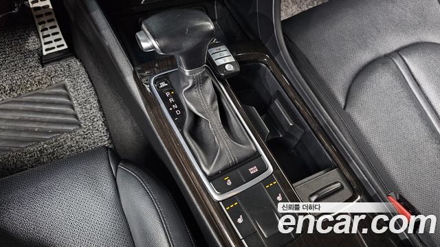 Kia K5 (II) 2.0 SX Prestige 2016 — фото 9