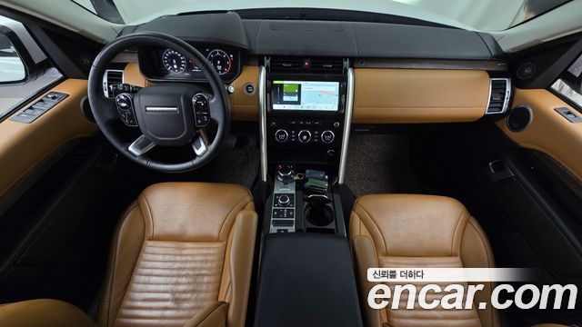 Land Rover Discovery 5 3.0 SD6 HSE Luxury 2019 — фото 7