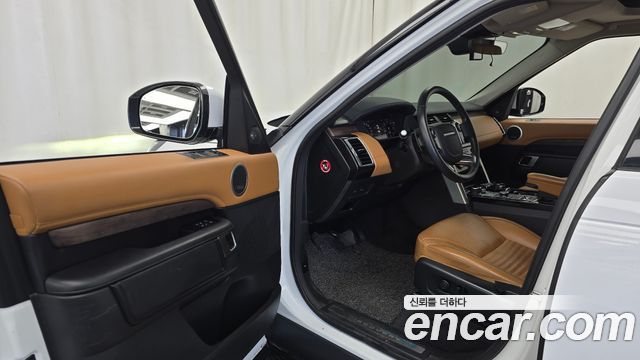 Land Rover Discovery 5 3.0 SD6 HSE Luxury 2019 — фото 10