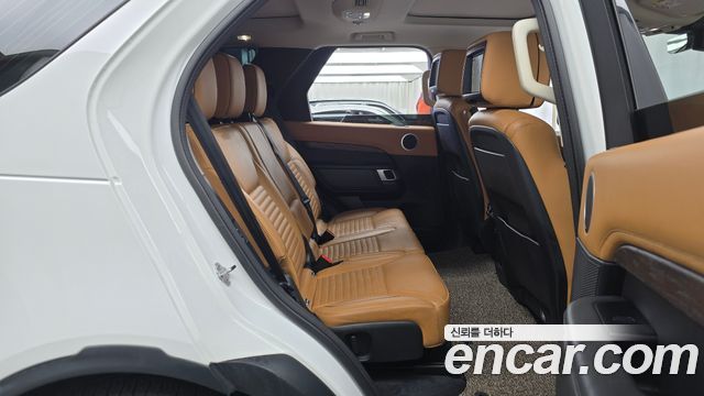 Land Rover Discovery 5 3.0 SD6 HSE Luxury 2019 — фото 11