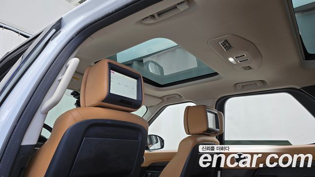Land Rover Discovery 5 3.0 SD6 HSE Luxury 2019 — фото 16