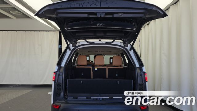 Land Rover Discovery 5 3.0 SD6 HSE Luxury 2019 — фото 18
