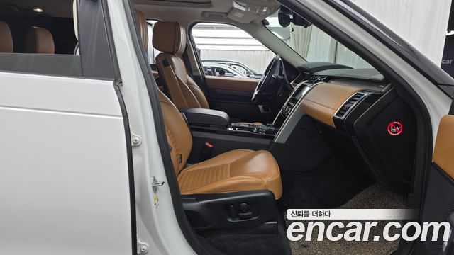 Land Rover Discovery 5 3.0 SD6 HSE Luxury 2019 — фото 26