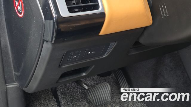 Land Rover Discovery 5 3.0 SD6 HSE Luxury 2019 — фото 28