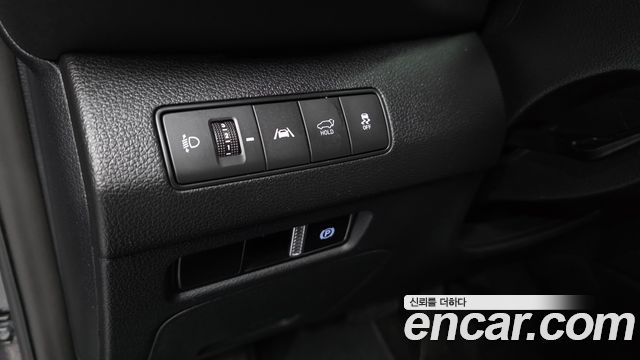 Hyundai Santa Fe Diesel 2.2 2WD Exclusive 2023 — фото 19